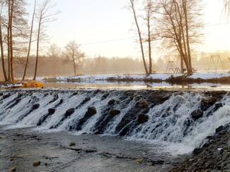 Nad żędowicką zaporą